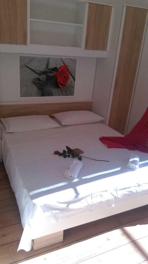Apartman Restovic Бол Екстериор снимка