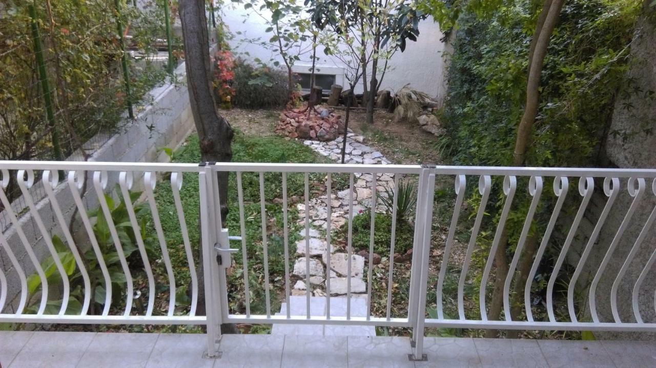 Apartman Restovic Бол Екстериор снимка