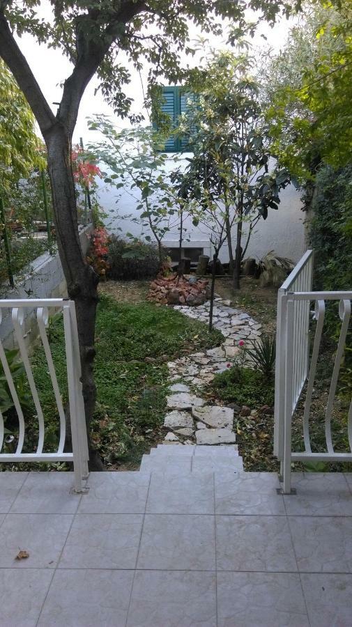 Apartman Restovic Бол Екстериор снимка